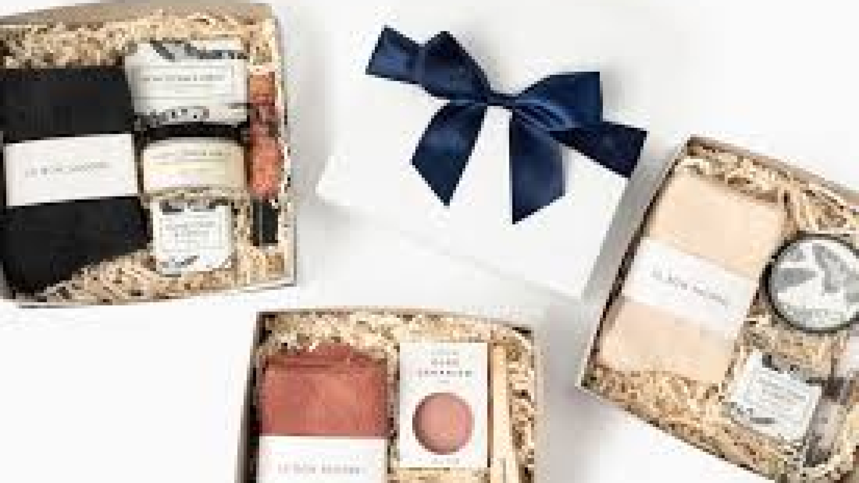 Send Customized Gifts to Pakistan